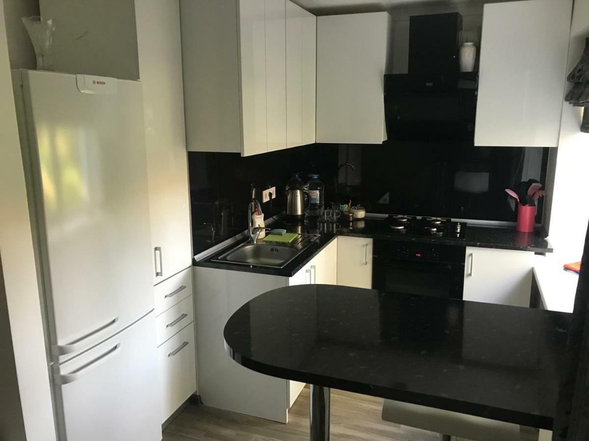 Fine Apartment イェルガヴァ エクステリア 写真